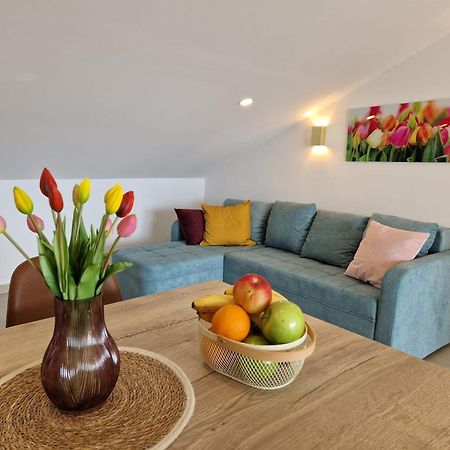 Haus Mit Meerblick Lopar Exterior foto