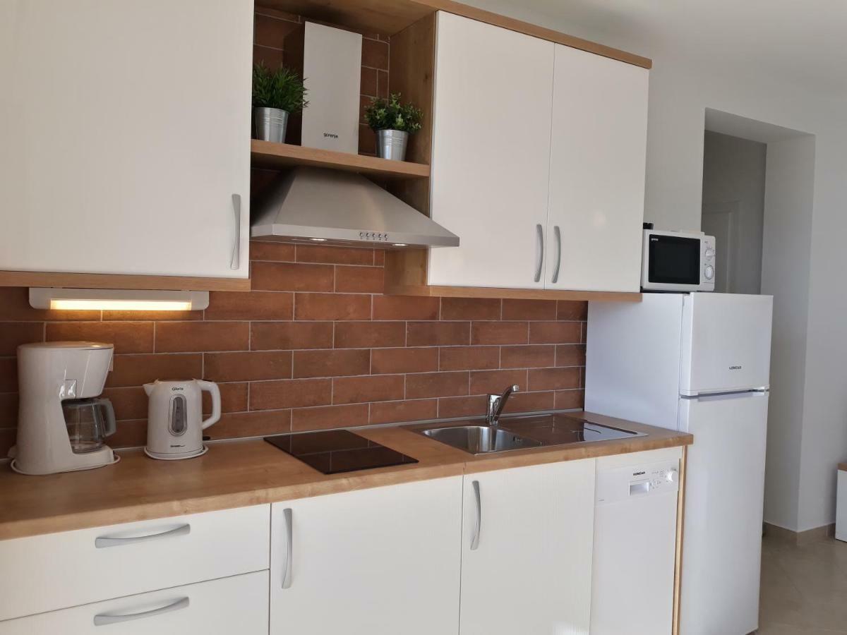 Haus Mit Meerblick Lopar Exterior foto